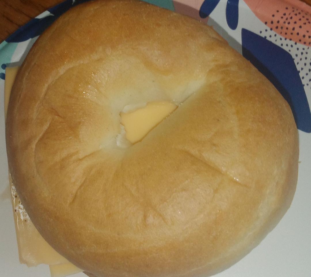 bagel cheeseburger.jpeg
